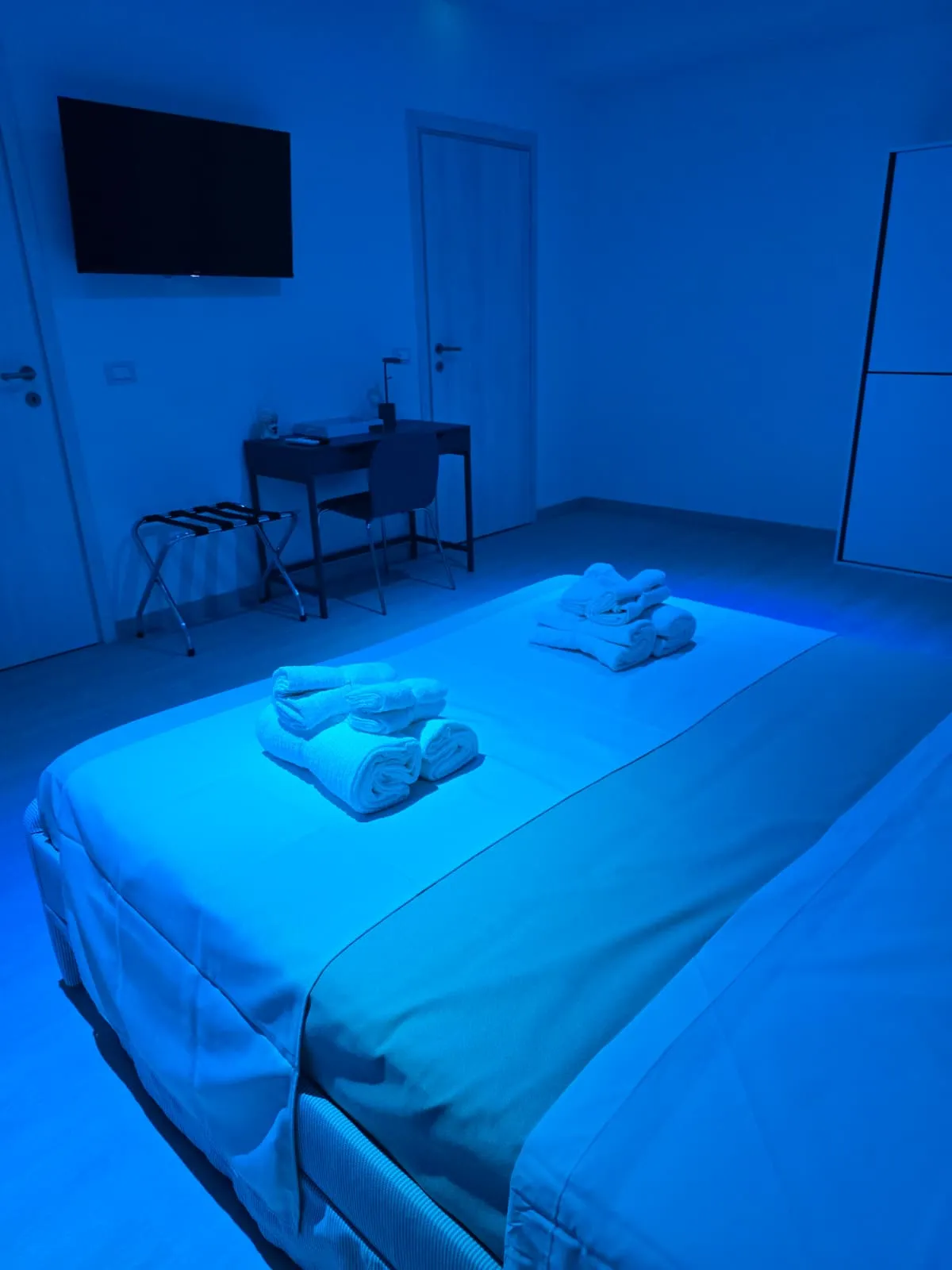 Room 7