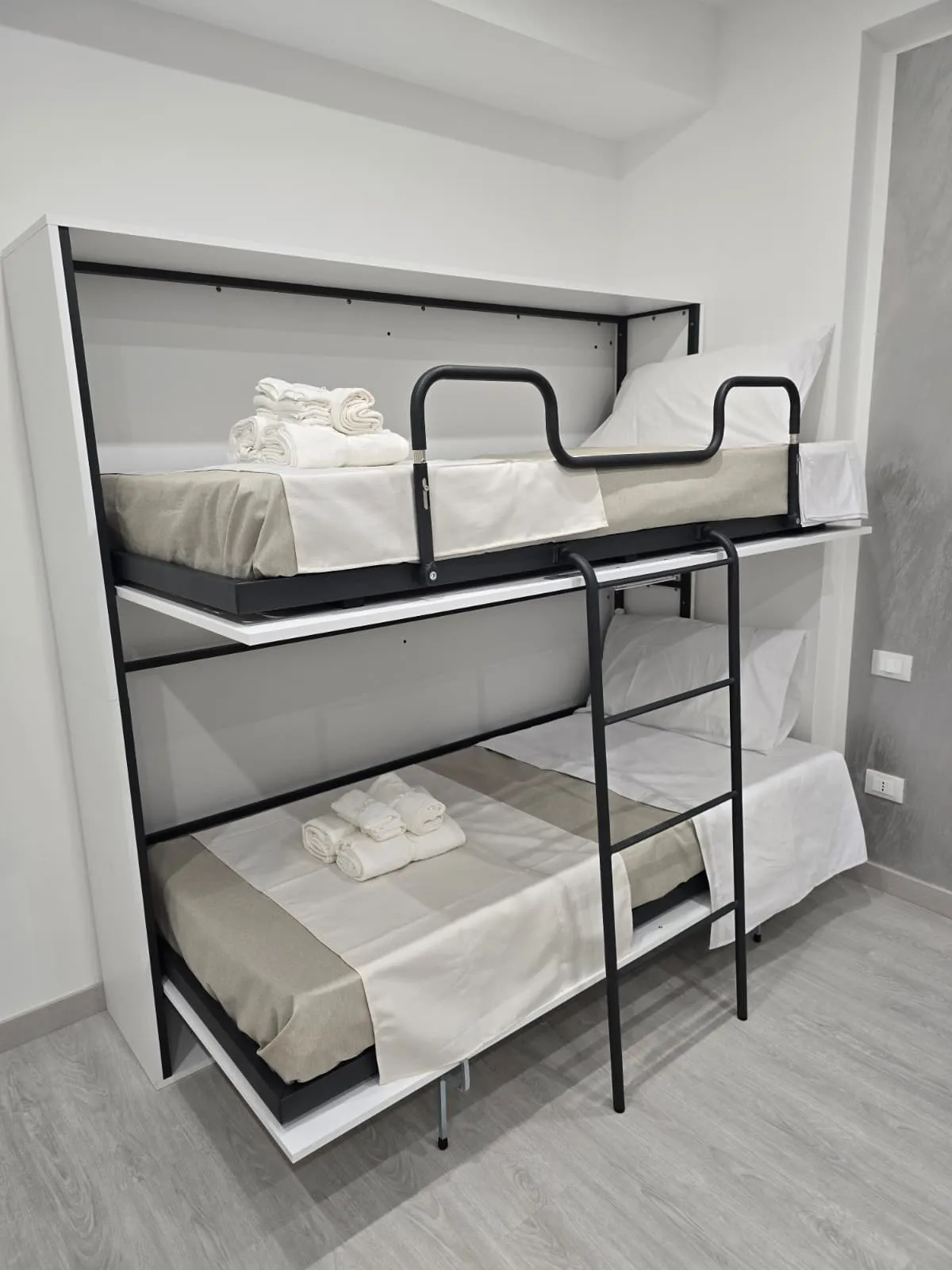 Room 4