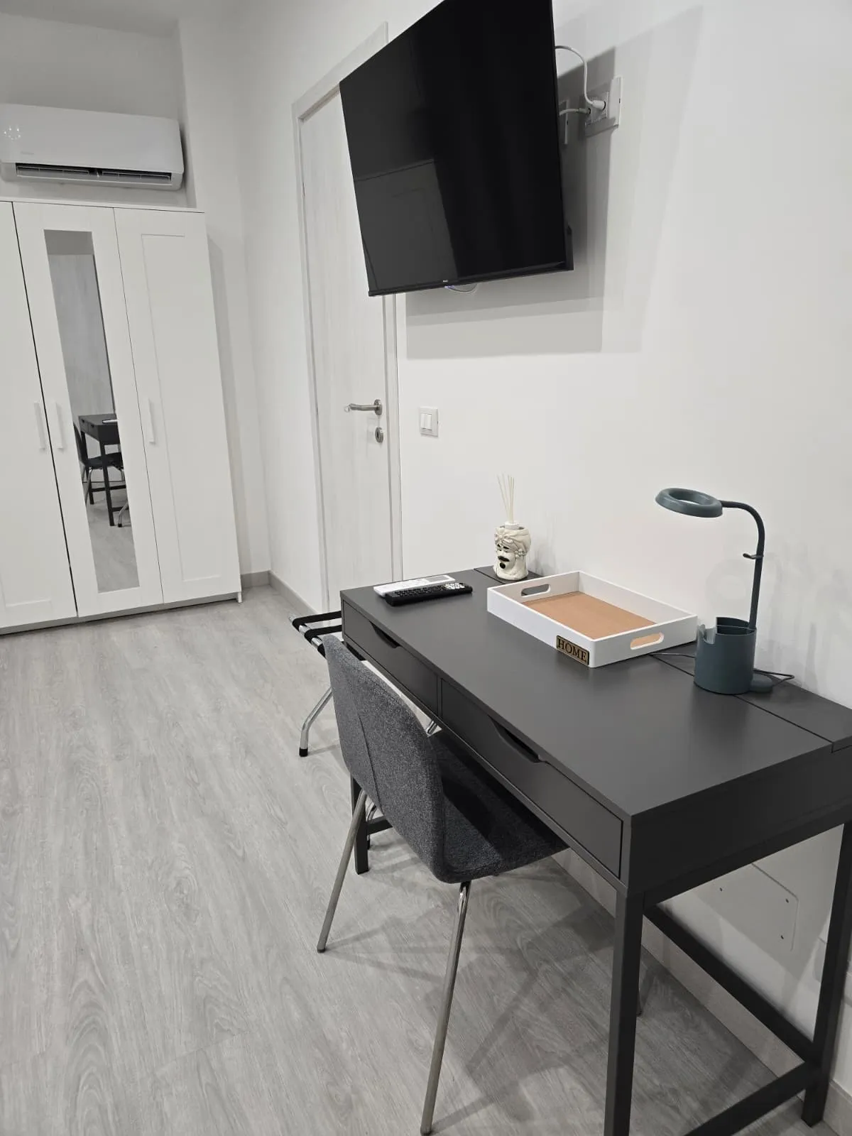Room 5